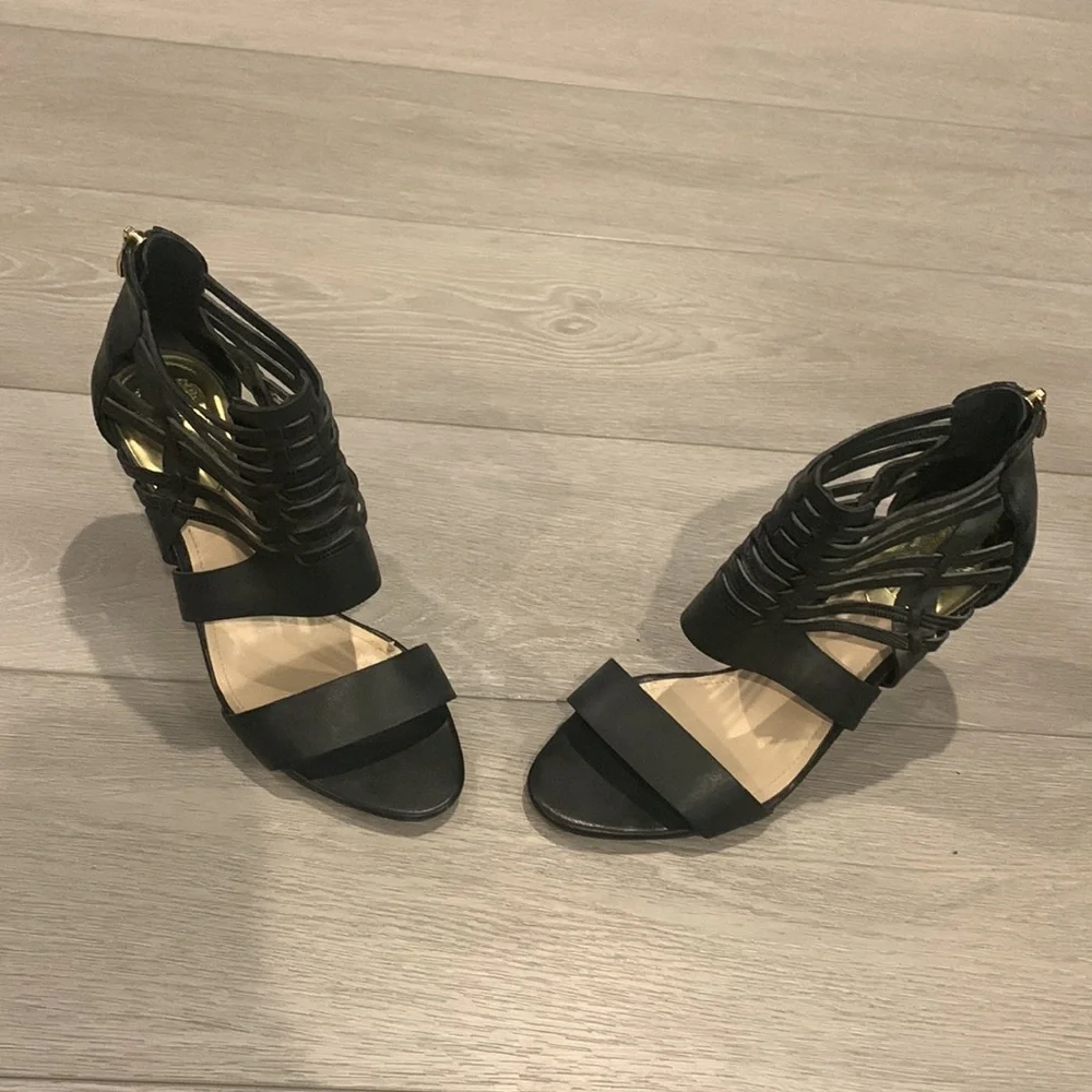 Vince Camuto - Black Heel Sandals - Size: 8.5 M - Picture 14 of 14